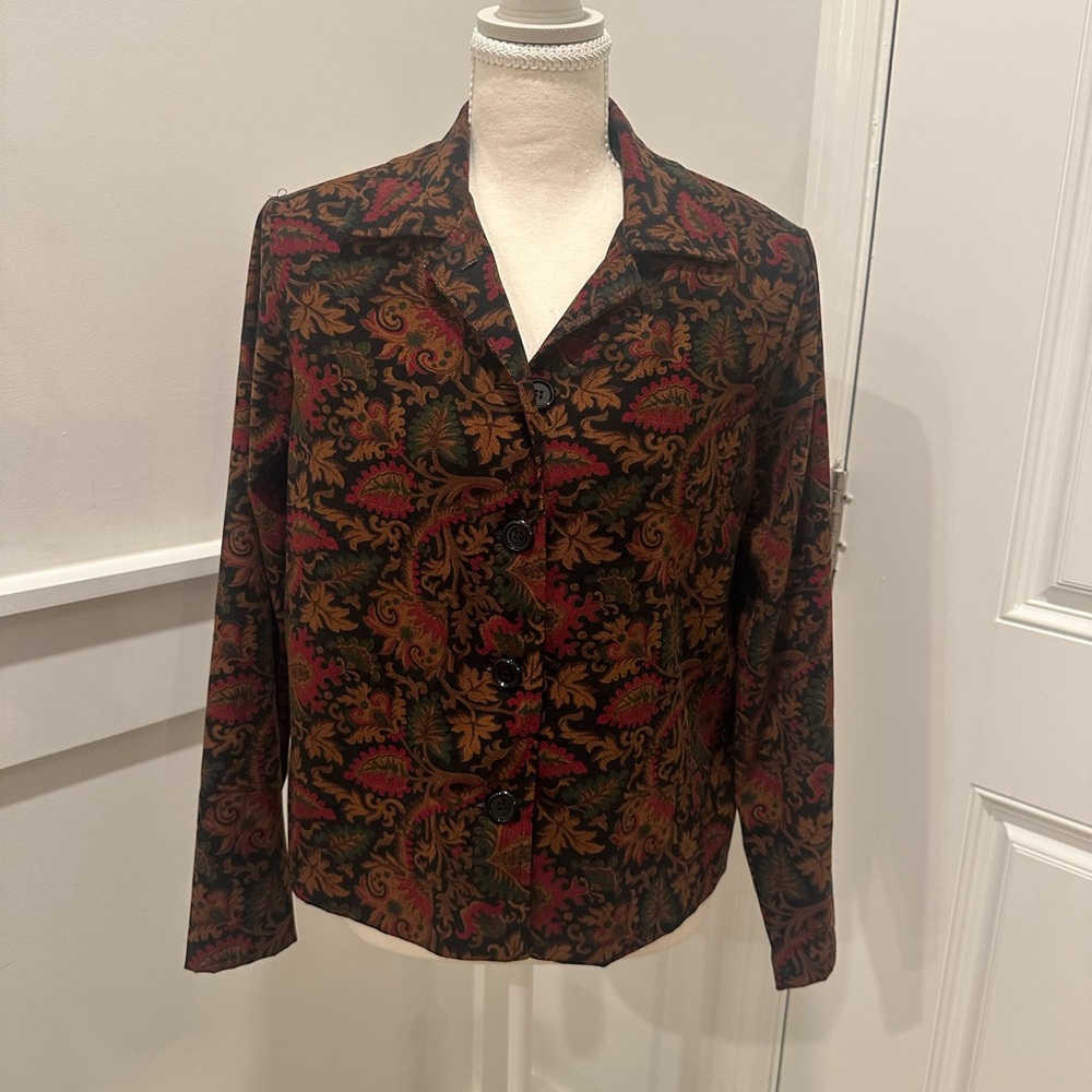 Bojo Paisley vintage vibes button down shirt.